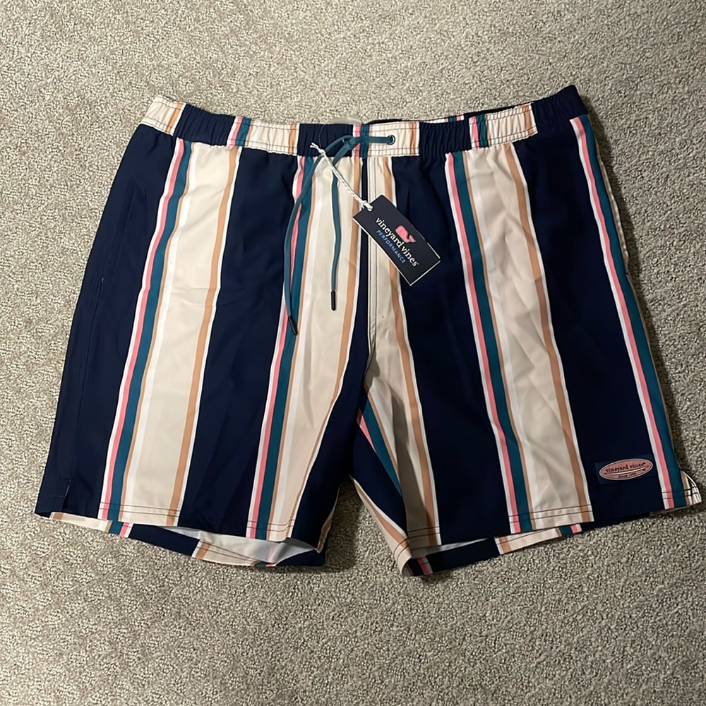 Vineyard vines mens swim trunks